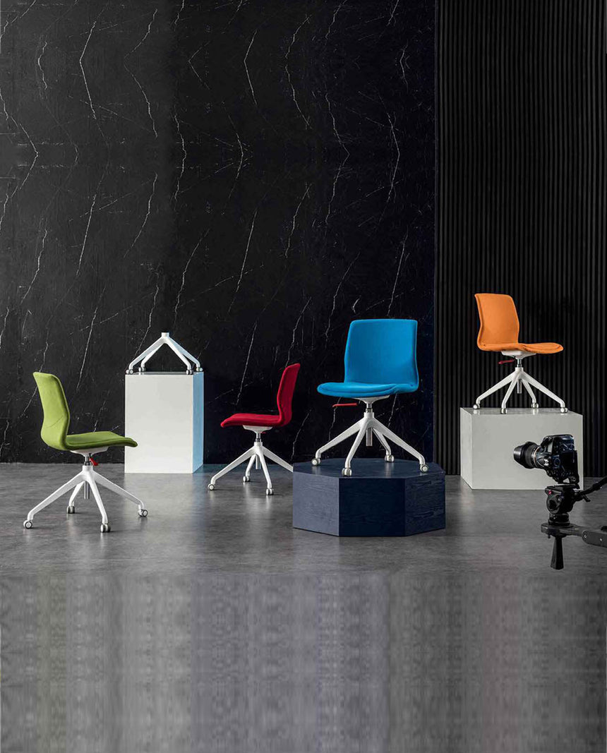 JAYOMI - Designer Meeting Chair