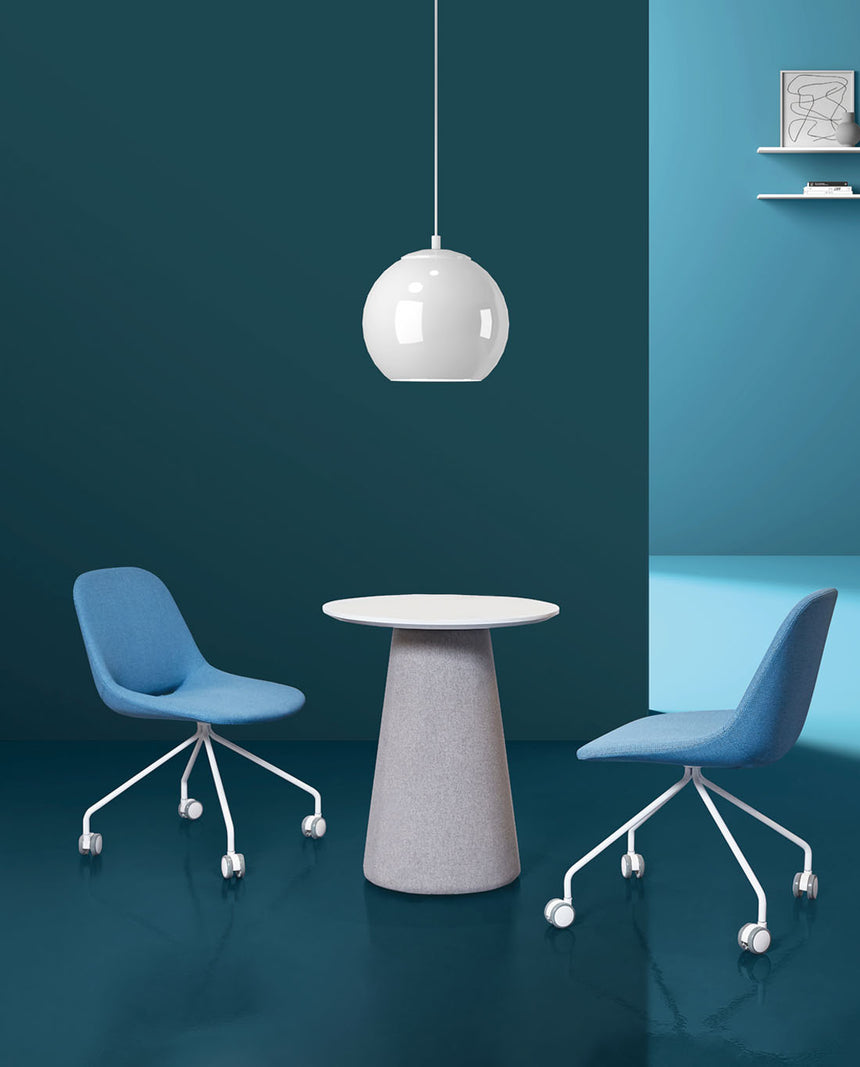 MORA CASTOR - Designer Chair